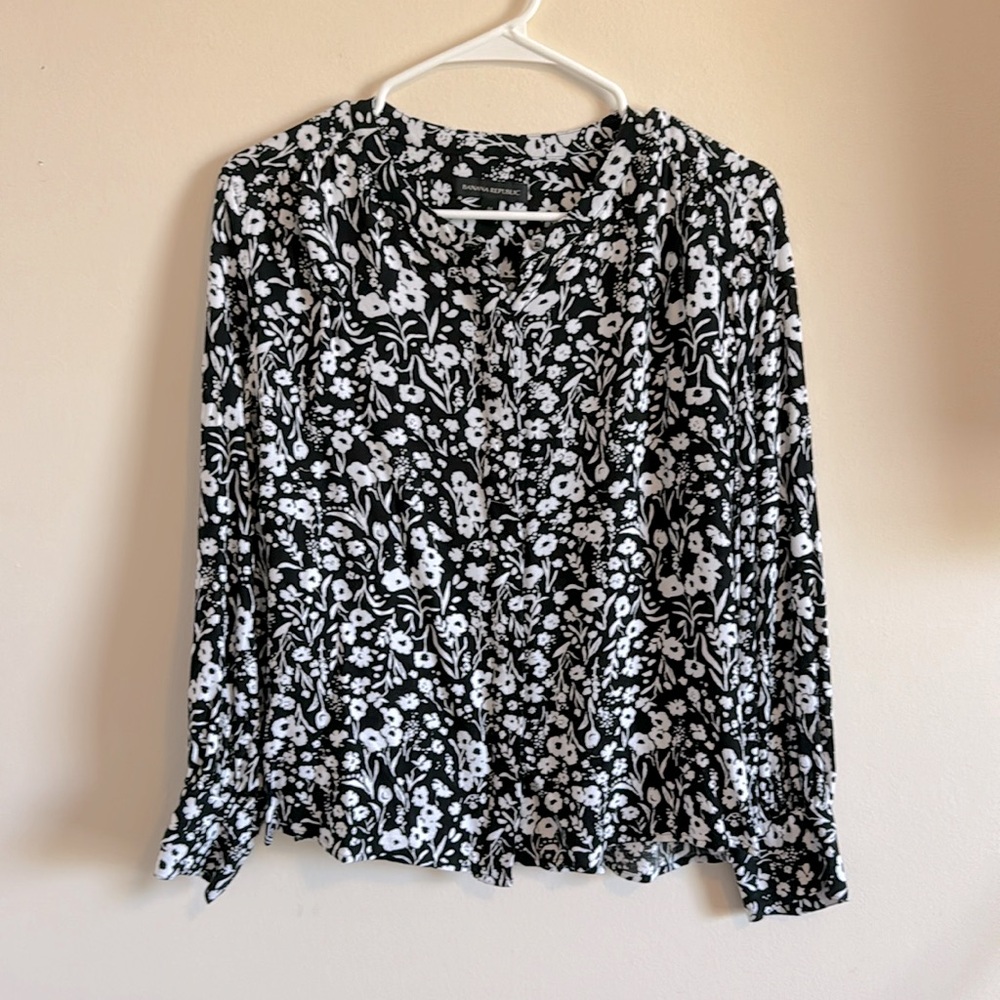 Banana Republic Floral Blouse - M